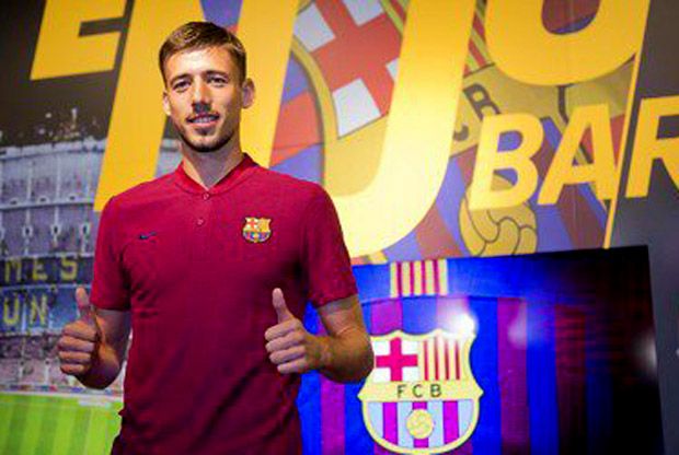 Resmi Gabung Barcelona,...