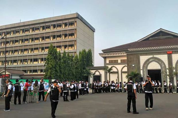 Kemenag Berangkatkan...