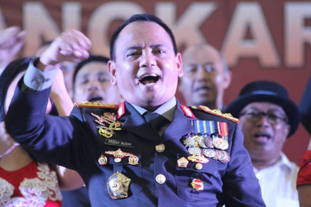 Polda Maluku Gelar Nobar...