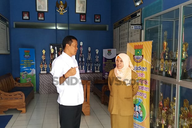 Sidak SMPN 2 Curug,...
