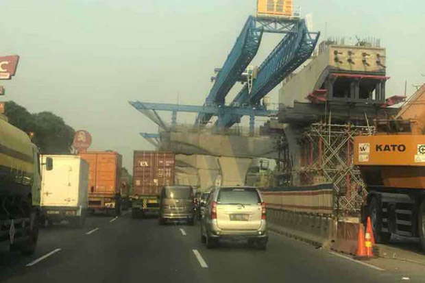 Ada Pekerjaan Tol Elevated,...