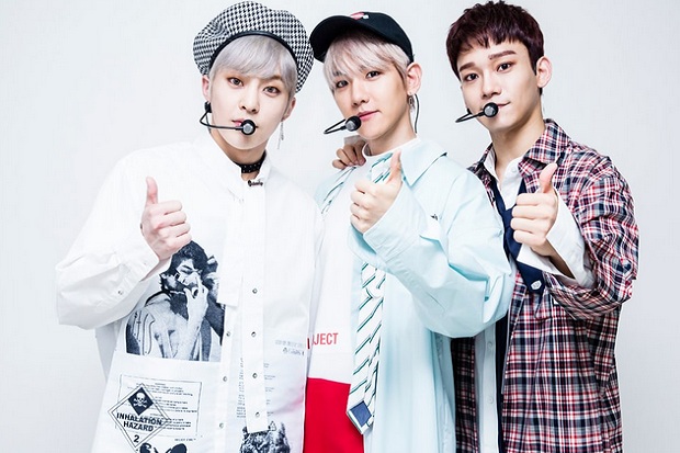 EXO CBX Bertemu Fans...