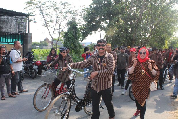 Daftar ke KPU, Bacaleg...