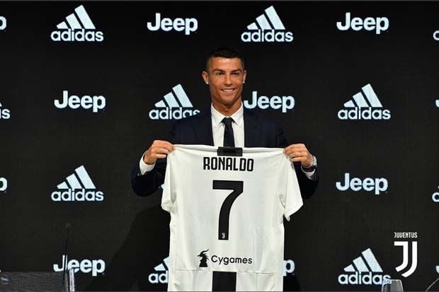 Juventus Resmi Perkenalkan...