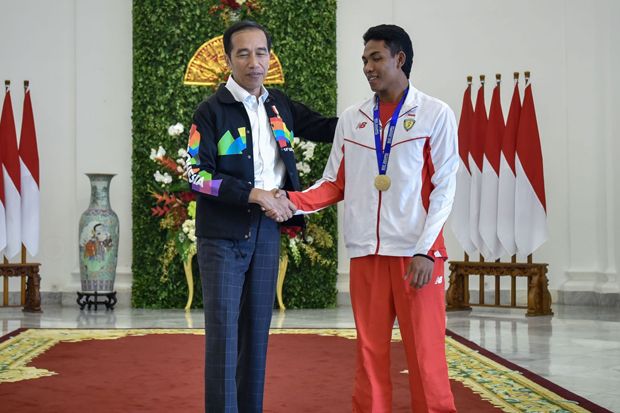 Undang Zohri ke Istana...