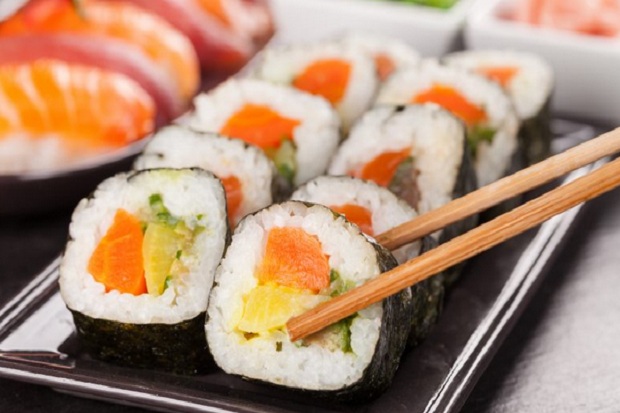 Tips Mudah Bikin Sushi...