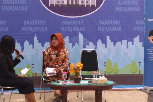Tarik Wisatawan Asing,...