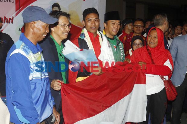 Pemerintah Diminta Bentuk...