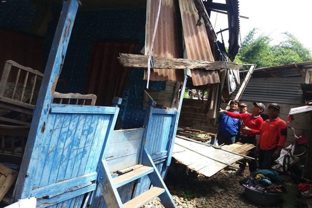 Gempa Solok, 1 Warga...