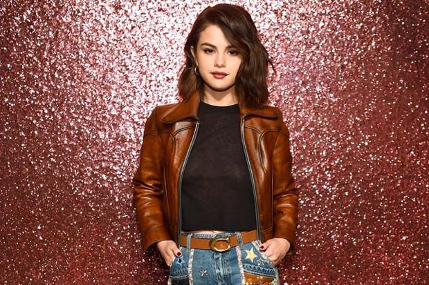 Selena Gomez Ingin Tampil...