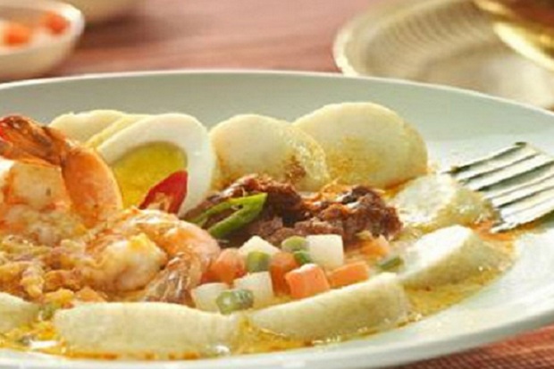 Yuk, Coba Sensasi Lontong...