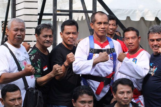 Peringati HUT RI, Merpati...