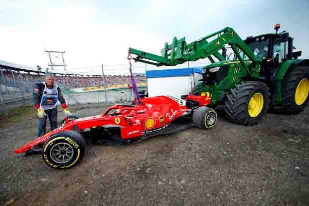 Kutukan Vettel Belum...