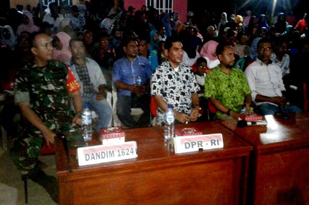 Anggota DPD Kunjungi...