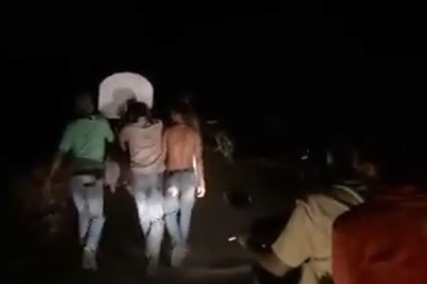 Ditolak Pakai Ambulans,...
