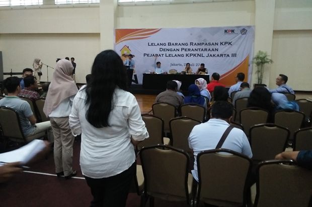 KPK Gelar Lelang Barang...