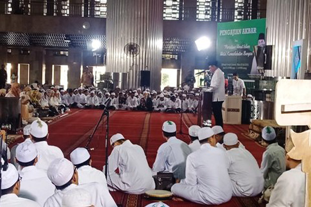 Pengajian Akbar di Istiqlal,...