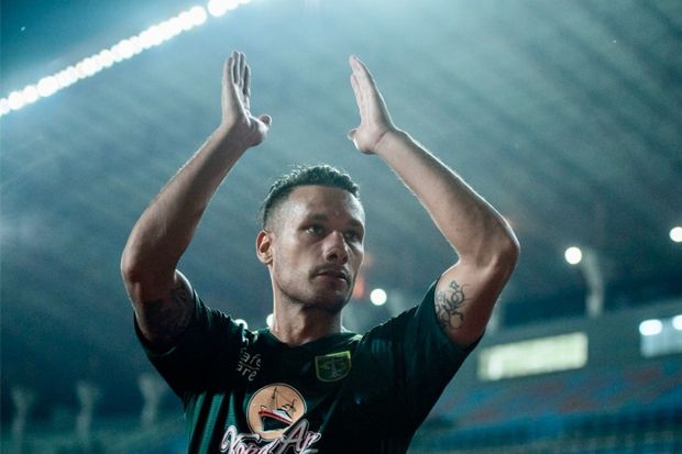 Lawan Persib, Banyak...