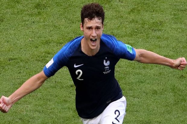 Gol Benjamin Pavard...