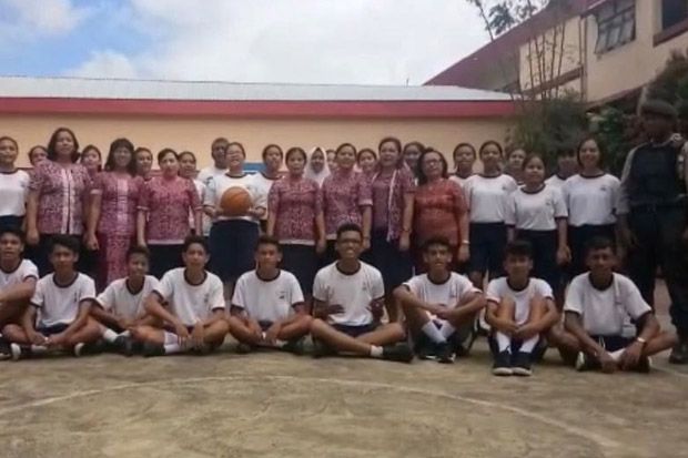 Masyarakat Maluku Ikut...