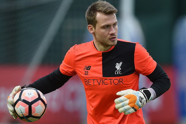 Lepas Kiper ke Fulham,...
