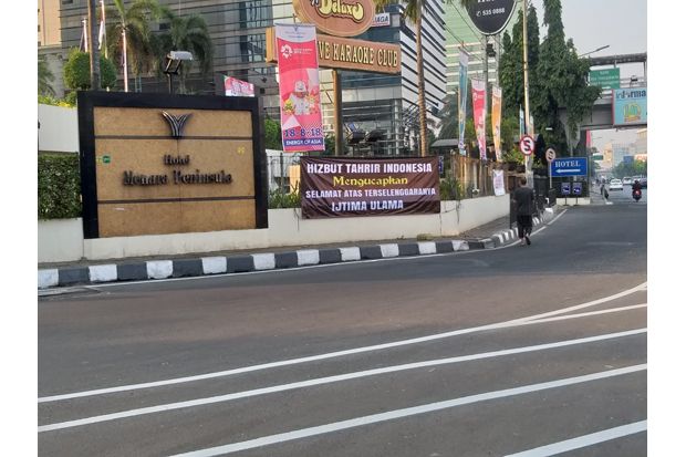Spanduk Ucapan Selamat...