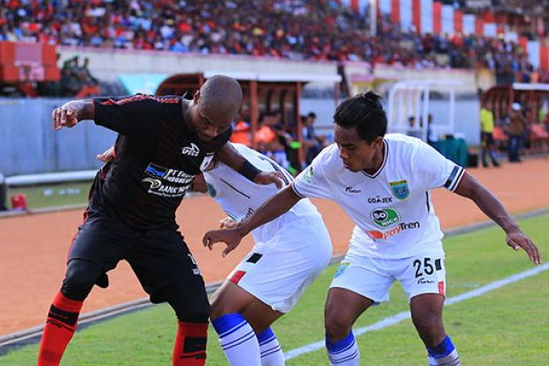 Jelang Jamu Persipura,...