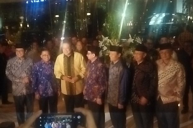 SBY Sambangi PKS, Sejumlah...