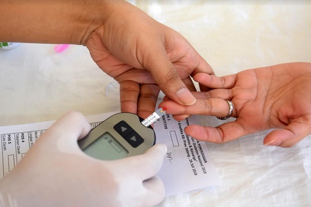 Penderita Diabetes di...