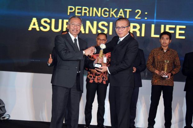 BRI Life Raih Penghargaan...