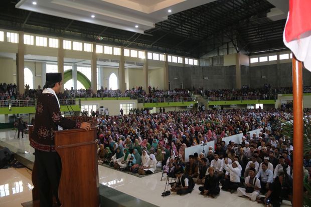 Ceramah di Semarang,...
