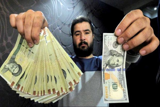 Rial Iran Jatuh ke Rekor...
