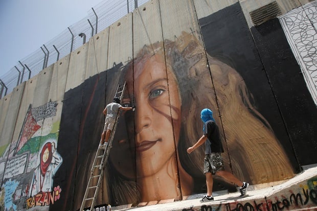 Israel Usir Dua Seniman...