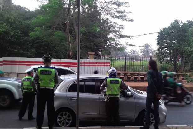 Rekor! Setengah Hari...