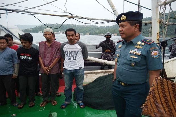TNI AL Amankan Kapal...