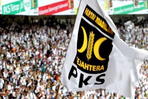 PKS Tetap Mendukung...