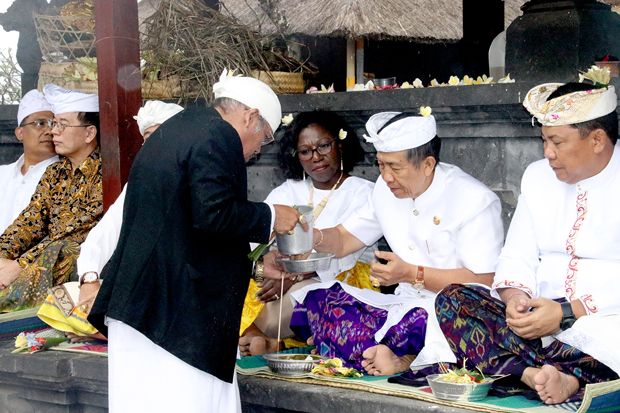 Bos IMF-Bank Dunia dan...