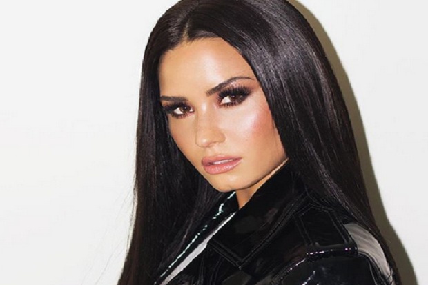 Demi Lovato Setuju Jalani...