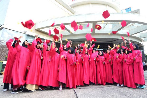 50 Perempuan Muda Berprestasi...