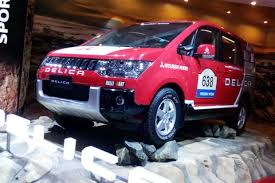 Impor Mitsubishi Delica...