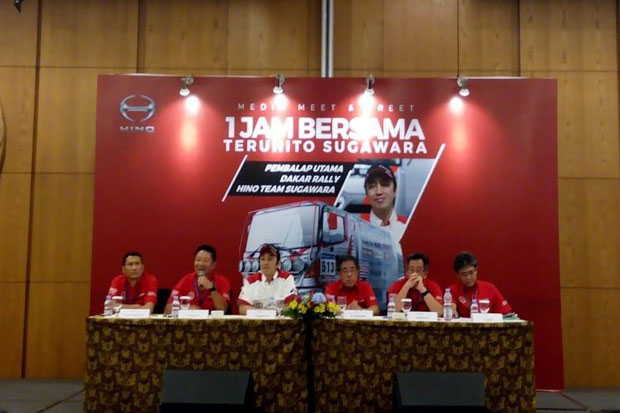 Hino Boyong Juara Bertahan...