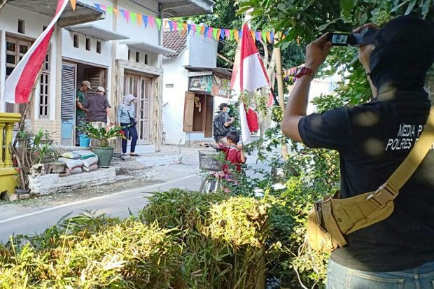 Tim Densus 88 Amankan...