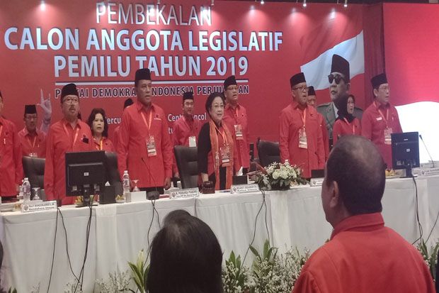 Megawati dan Jokowi...