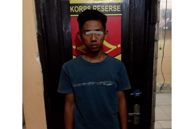 Sakit Hati, Warga Labura...