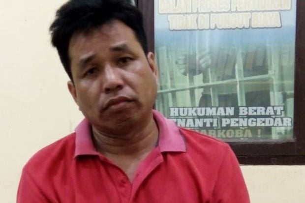 Parah, Direktur Bank...