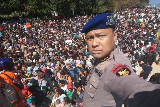 Terjadi 176 Gempa Susulan,...