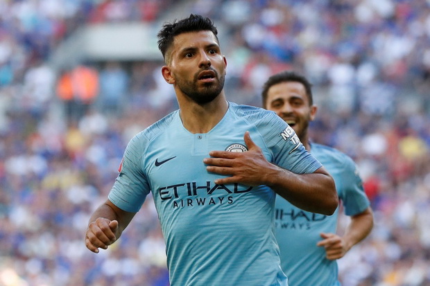 Borong Dua Gol, Guardiola...