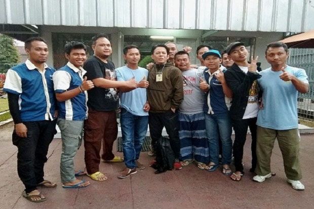 Ariel Noah Kembali ke...