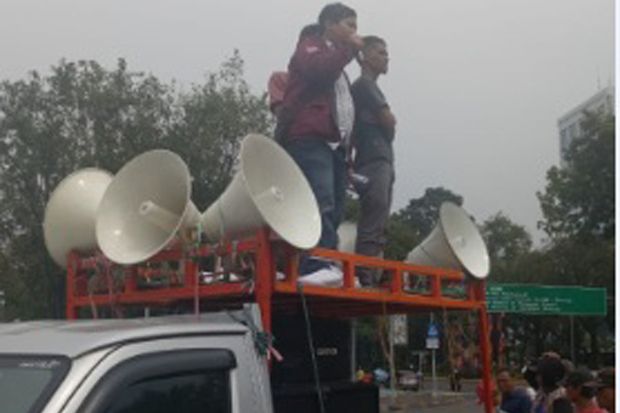 Tolak Deklarasi Ganti...