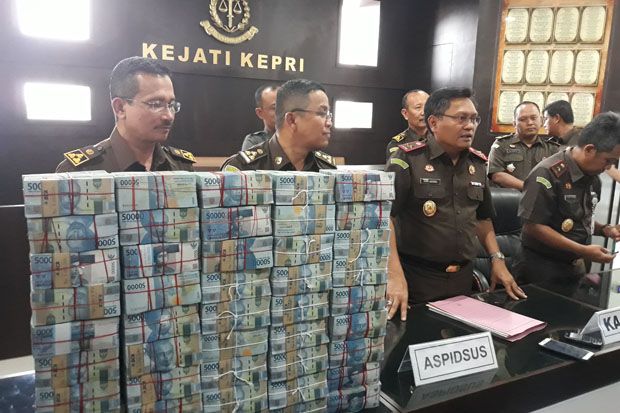 Kejati Kepri Selamatkan...